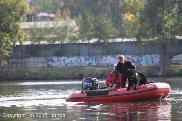 Zamykání vody 2015