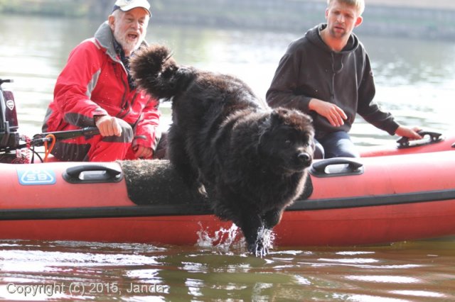 Zamykání vody 2015