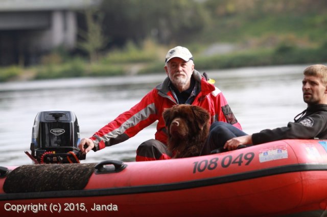 Zamykání vody 2015
