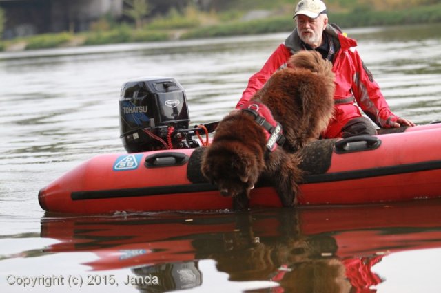 Zamykání vody 2015