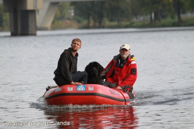 Zamykání vody 2015