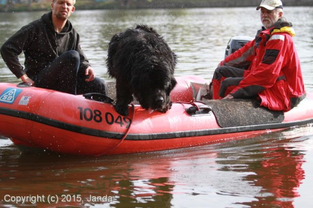 Zamykání vody 2015