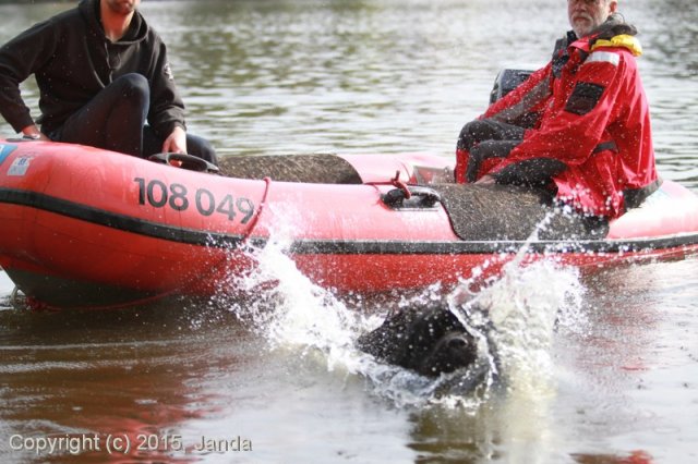 Zamykání vody 2015