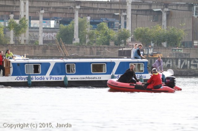 Zamykání vody 2015