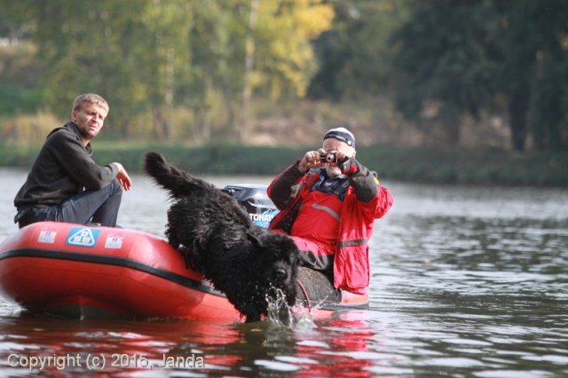 Zamykání vody 2015